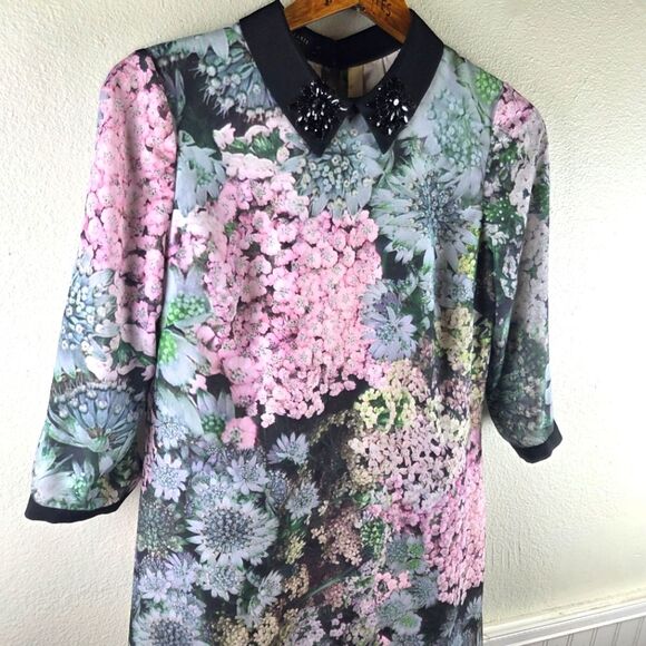 Women's Ted Baker Jacen Floral Print Dress with Beaded Collar Size 3/Medium - Picture 6 of 11
